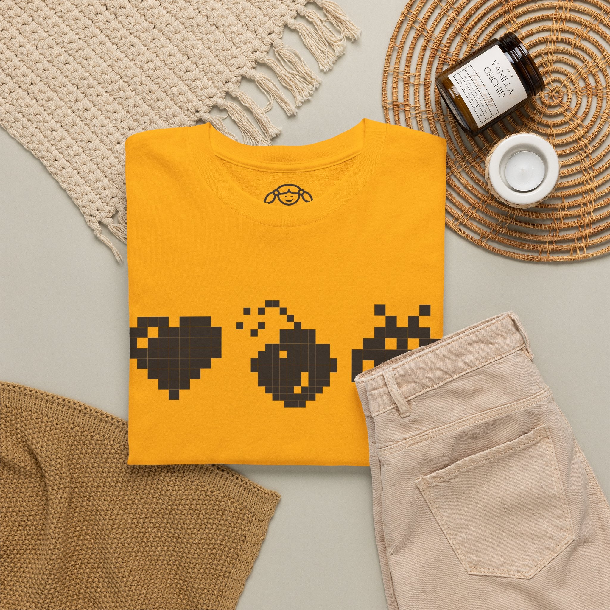 Pixel Party Original Noisy Dolly Heavyweight Graphic Tee