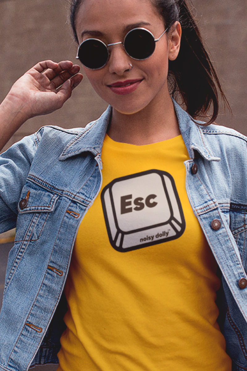 The Great Escape Original Noisy Dolly Heavyweight Graphic Tee