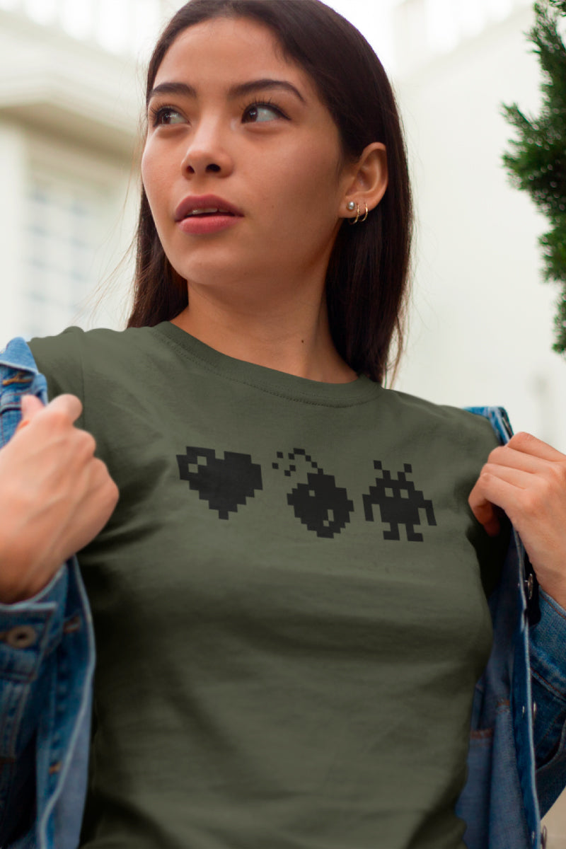 Pixel Party Original Noisy Dolly Heavyweight Graphic Tee