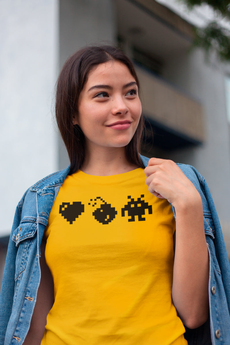 Pixel Party Original Noisy Dolly Heavyweight Graphic Tee