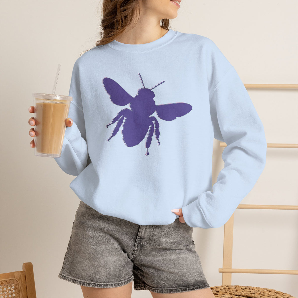 BEE Good Noisy Dolly original sweatshirt